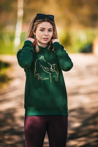 bluza-tumisia-kangurka.webp